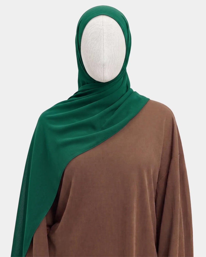 Hijab mousseline vert forêt à aimants intégrés, bonnet tube cousu, fini sans épingle, tissu léger et respirant