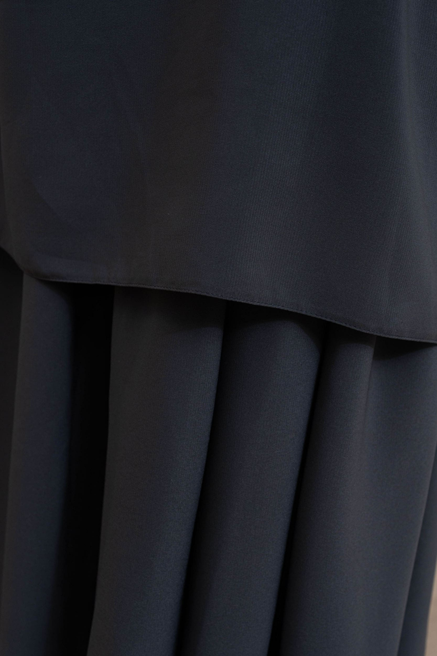 jilbab deux pièces gris foncé jupe