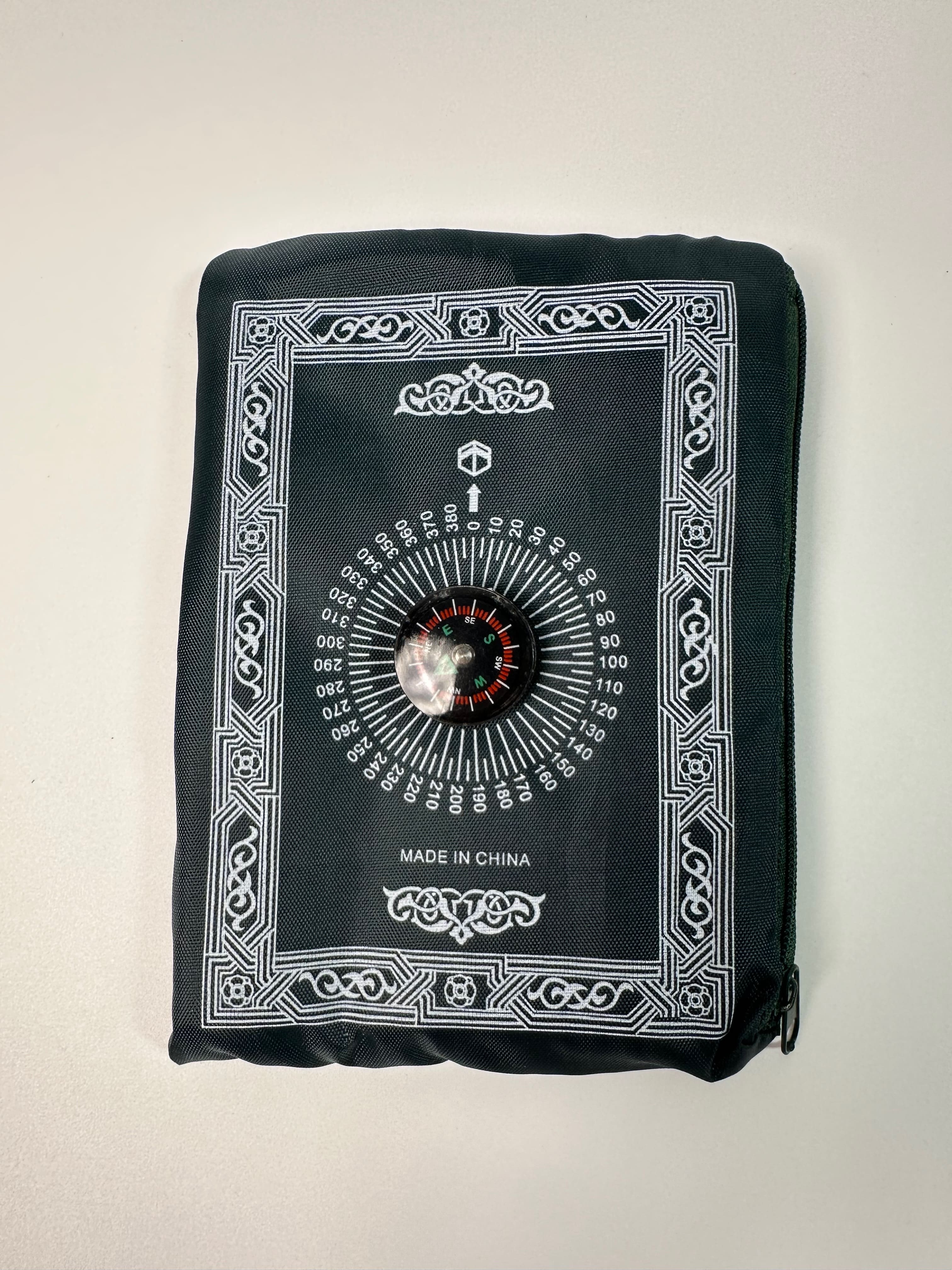 Tapis de prière de poche avec boussole